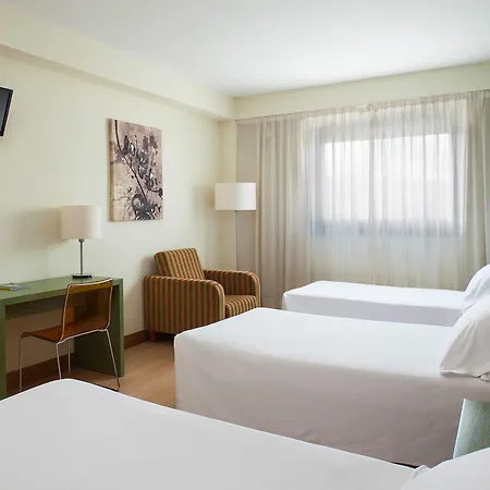 Hotel Naval 3*