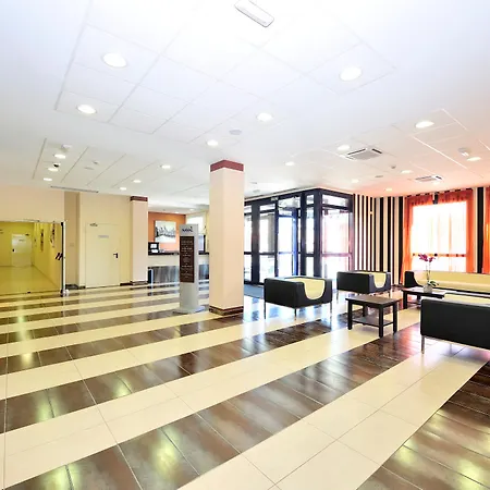 Naval Hotel 3*