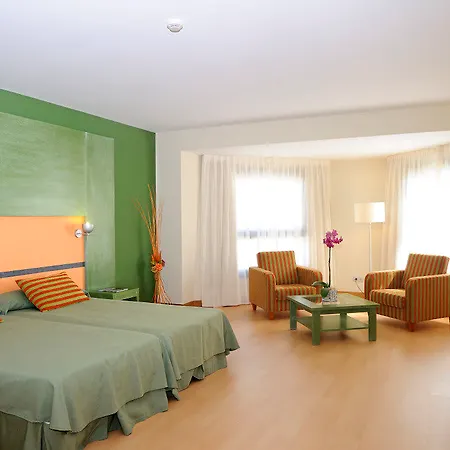 Hotel Naval 3*